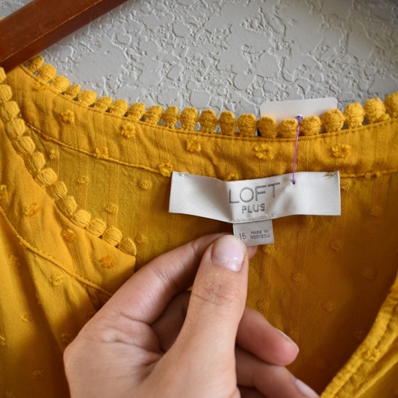 Sz 16 | loft | lacy dotted keyhole top - Picture 7 of 8